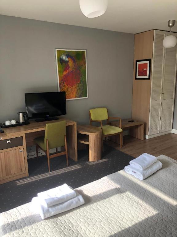 Hotel Dom Mlynarza Zukczyn Zimmer foto